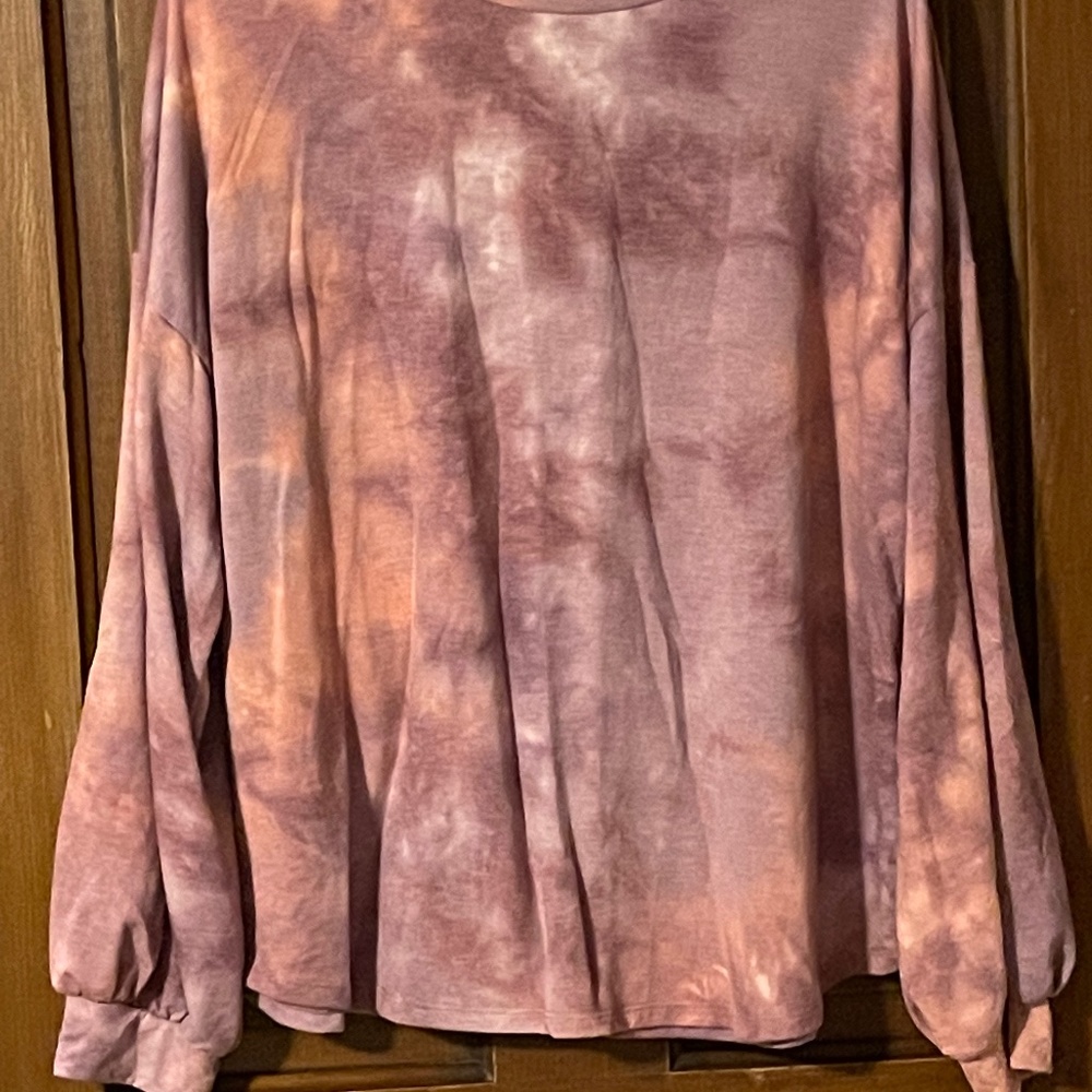 Workshop XL pink/purple tie dye long sleeved shirt
